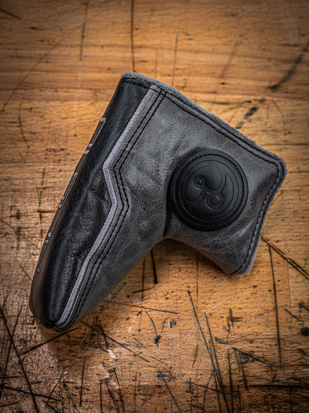 Blade Headcover - Black & Grey