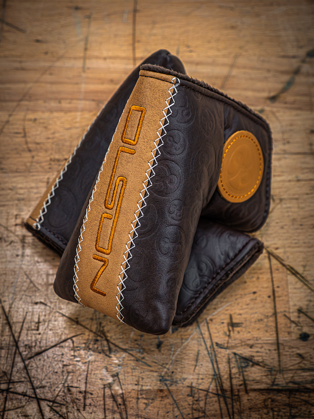 Blade Headcover - Brown & Tan