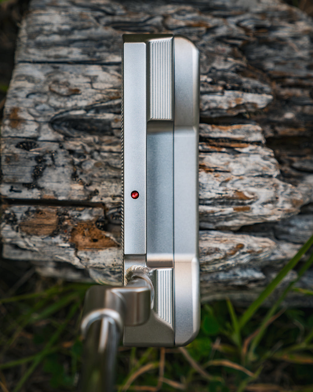1 of 1 Bespoke 1.0-R Twist Neck